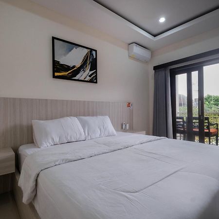 Puri Kasih Home Stay Санур Екстер'єр фото