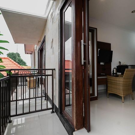 Puri Kasih Home Stay Санур Екстер'єр фото
