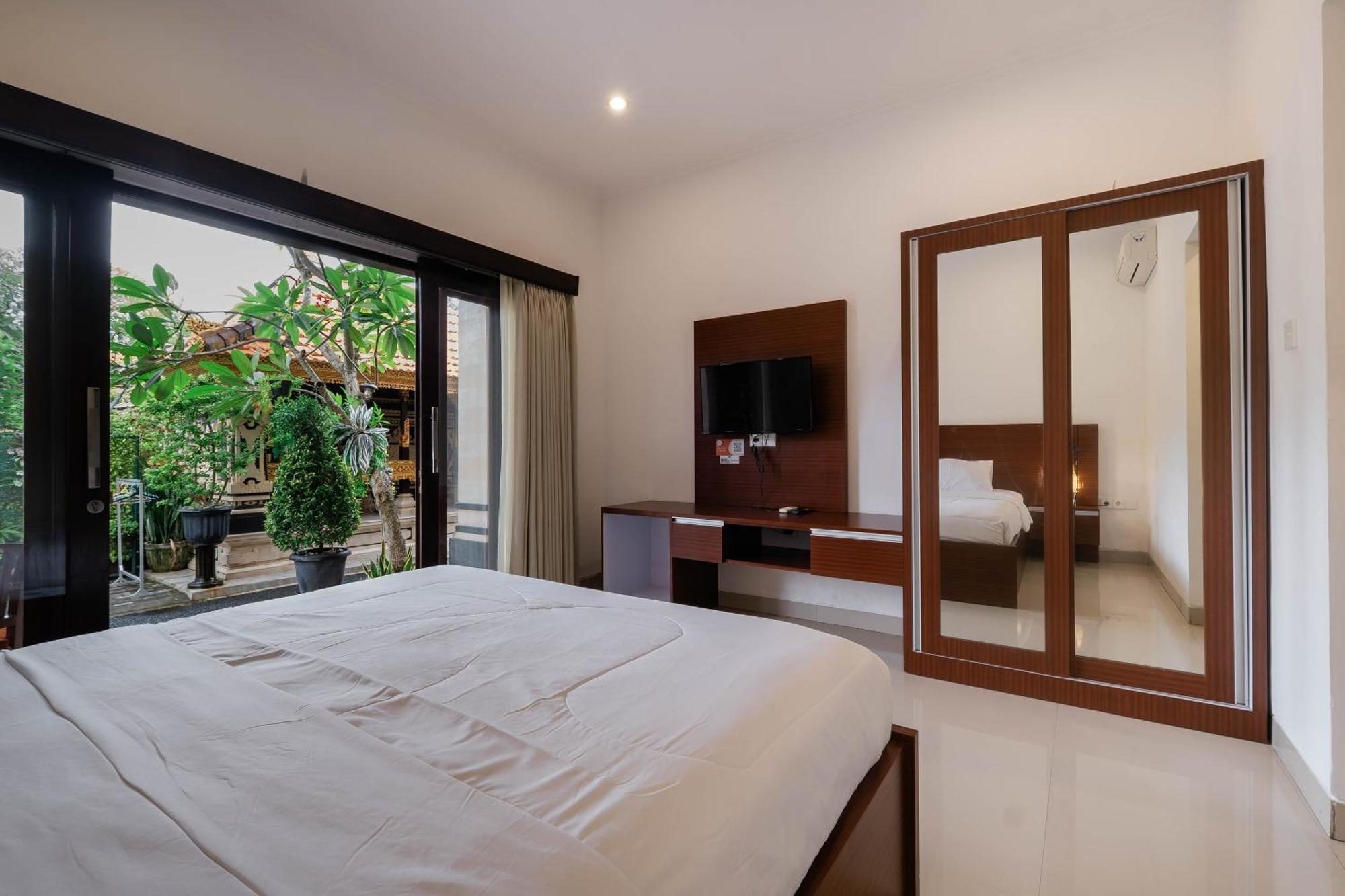 Puri Kasih Home Stay Санур Екстер'єр фото
