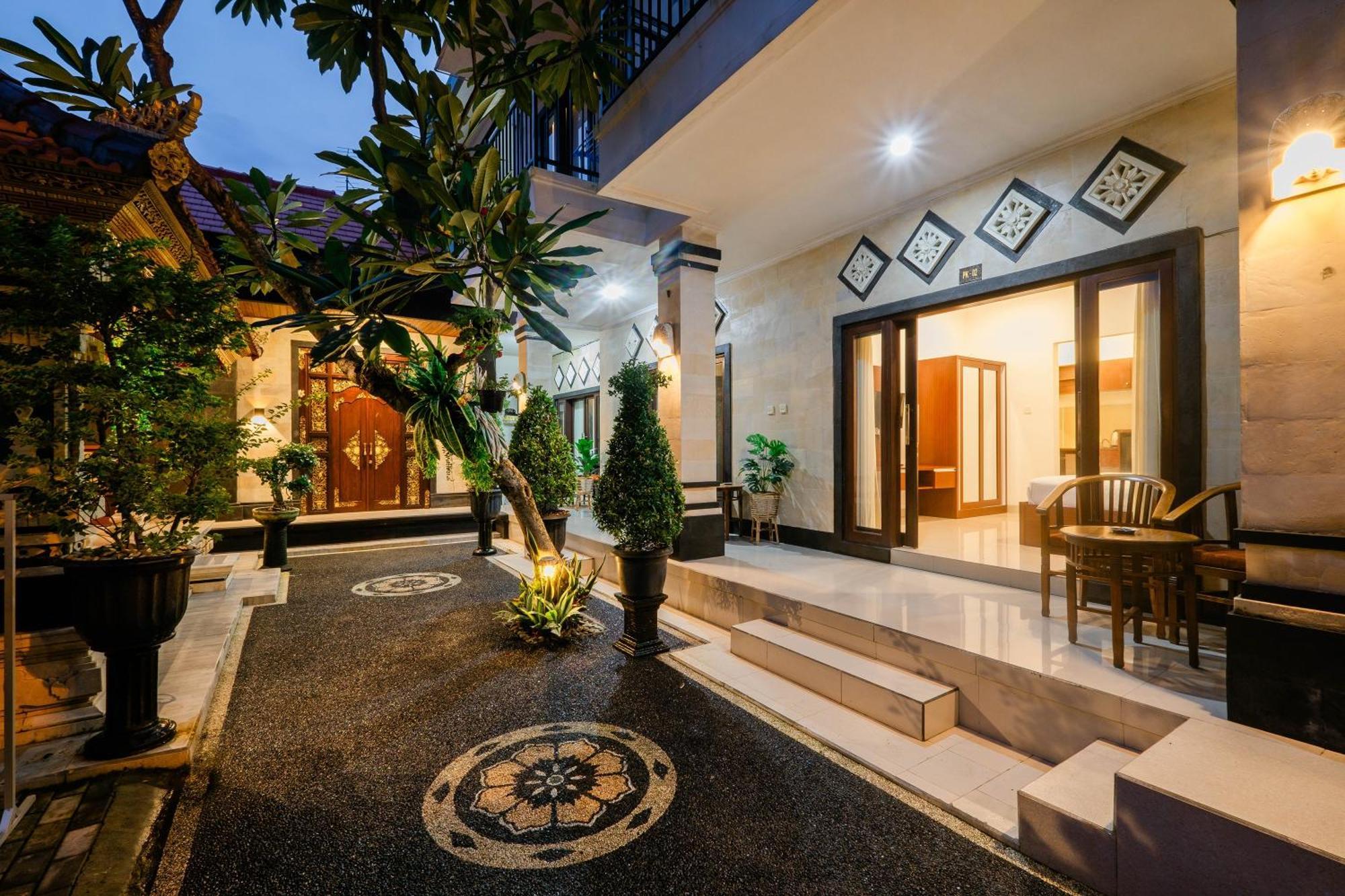Puri Kasih Home Stay Санур Екстер'єр фото