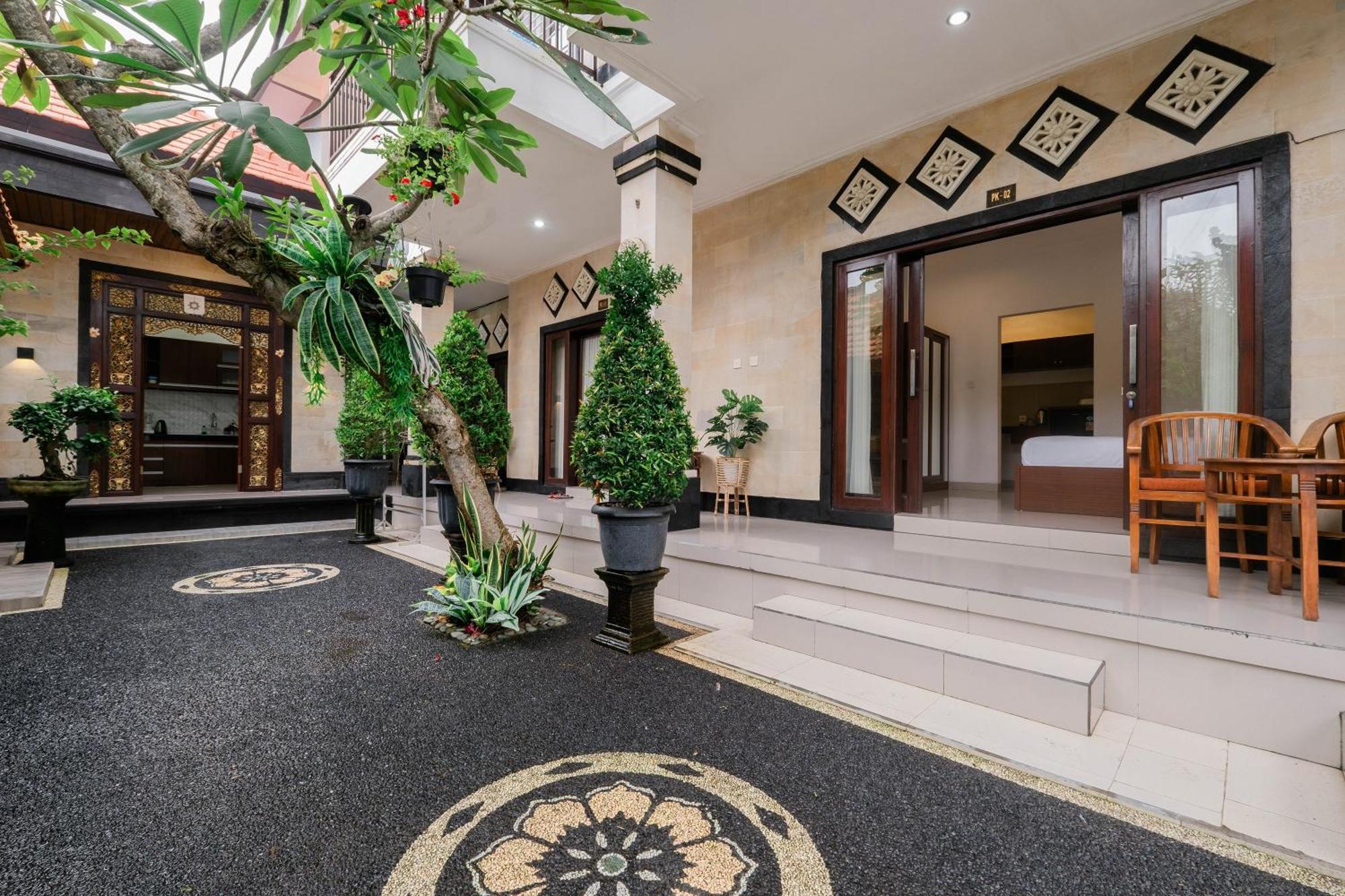 Puri Kasih Home Stay Санур Екстер'єр фото
