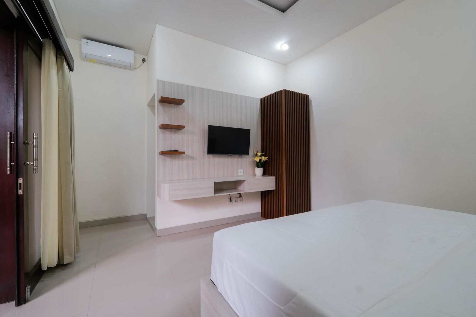 Puri Kasih Home Stay Санур Екстер'єр фото